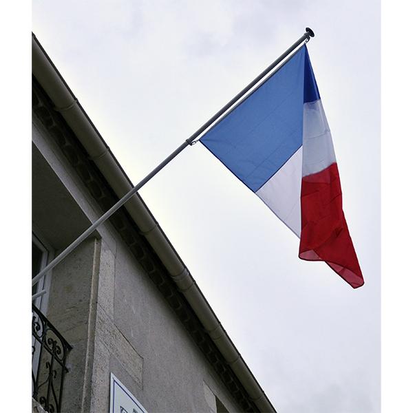 1 MAT DE FACADE 1 DRAPEAU FRANCE ET SUPPORT SIMPLE