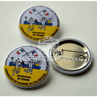 BADGE EPINGLE 38mm PUPILLES DE LA NATION lot de 10 ex