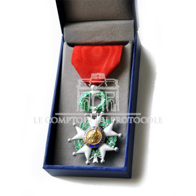 LEGION D HONNEUR CHEVALIER - Ordonnance argent