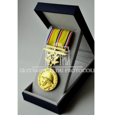 MEDAILLE SAPEURS POMPIERS 40 ANS GRAND OR