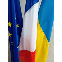 LOT DE 3 DRAPEAUX FRANCE  EUROPE 1 PAYS EUROPEEN