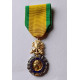 MEDAILLE MILITAIRE métal doré