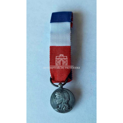 MEDAILLE DU TRAVAIL 20 ANS REDUCTION