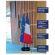 LOT DE 2 DRAPEAUX FRANCE ET EUROPE AVEC SOCLES METAL NOIR