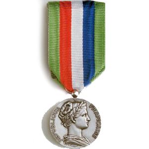 MEDAILLE D HONNEUR AGRICOLE 20 ANS ARGENT